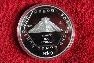 Mexiko_5oz_Piramide_del_castillo_pp.JPG