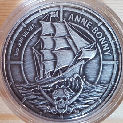 coin_1_unze_silber_solomon_islands_pirate_queens_anne_bonny_antique_2021.jpg