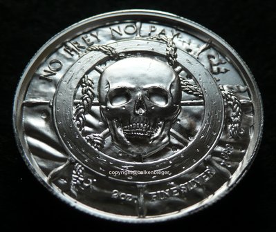 Privateer Ultra High Relief Silver Round 2 web.jpg