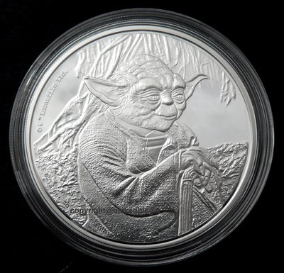 Niue Island 2 Dollar 2016 Star Wars Classic - Yoda web.jpg